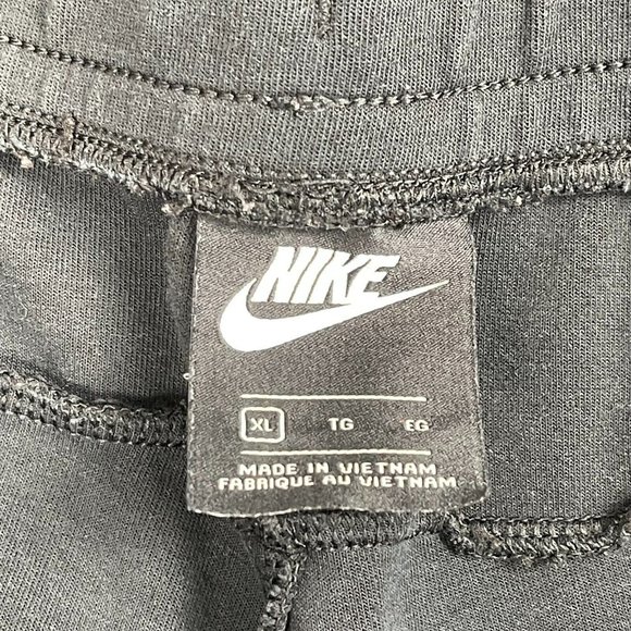 Nike Tech Activewear XL Sports Running Workout Jogger Pants Men Black Zip Pocket - Picture 2 of 8